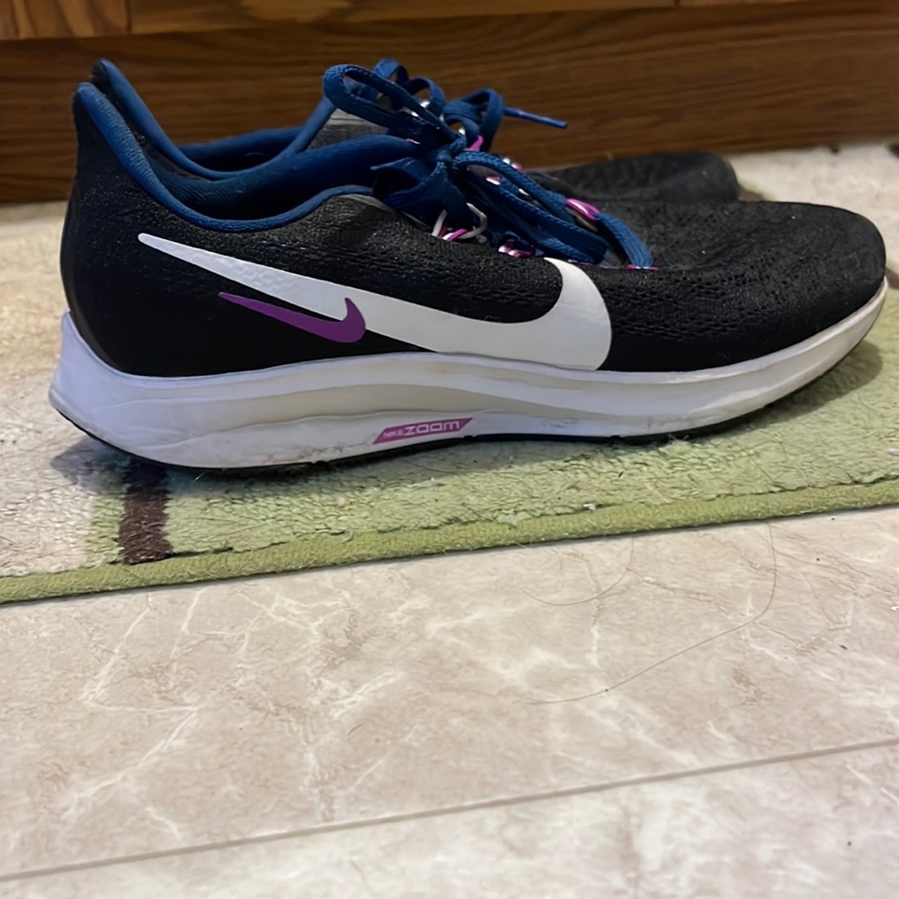 Nike size 8.5